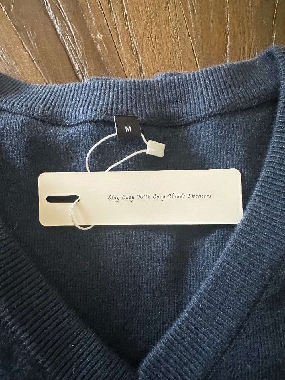 New with tags ARACH & CLOZ wool blend sweater Med